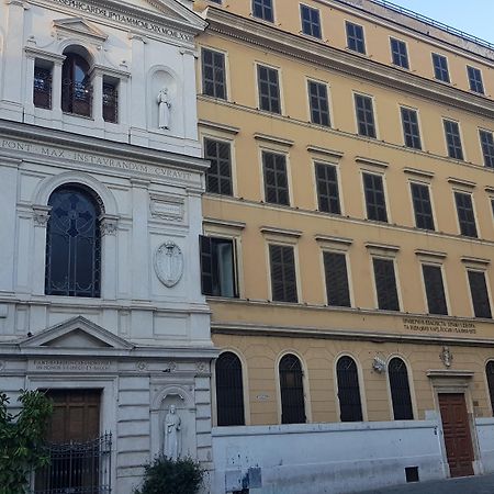Готель Casa Santa Sofia Рим Екстер'єр фото